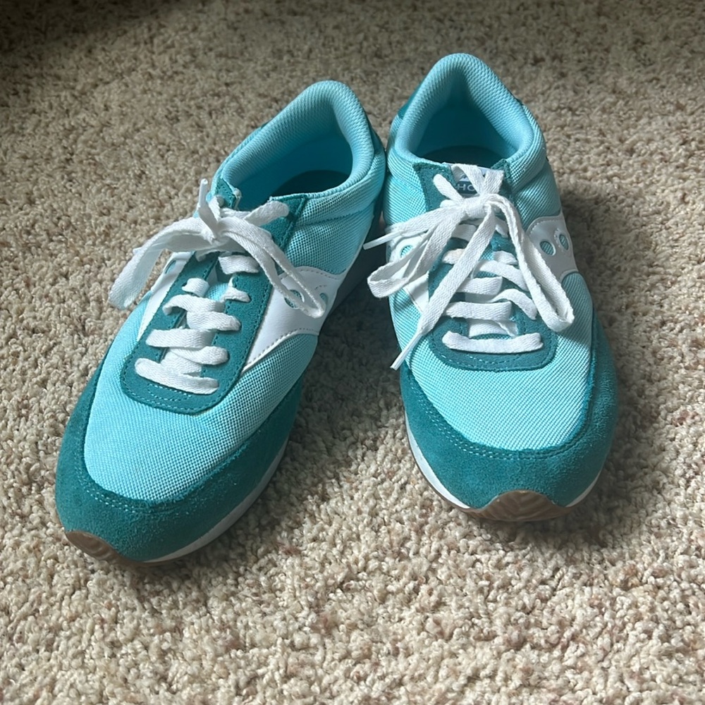 Saucony Hornet Sneakers, Size 9